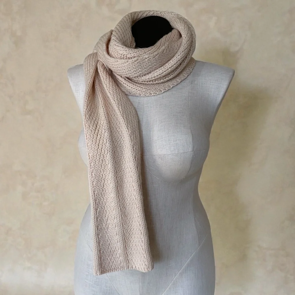 Banana Republic VTG ‘07 Ivory Cream Knit Sweater Scarf 100% Soft Wool